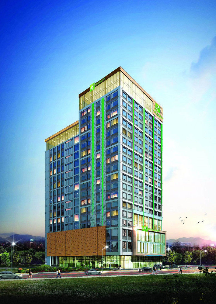 Holiday Inn Ulaanbaatar By Ihg Екстериор снимка