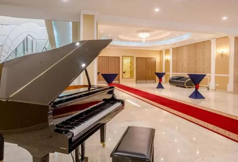 Holiday Inn Ulaanbaatar By Ihg Екстериор снимка