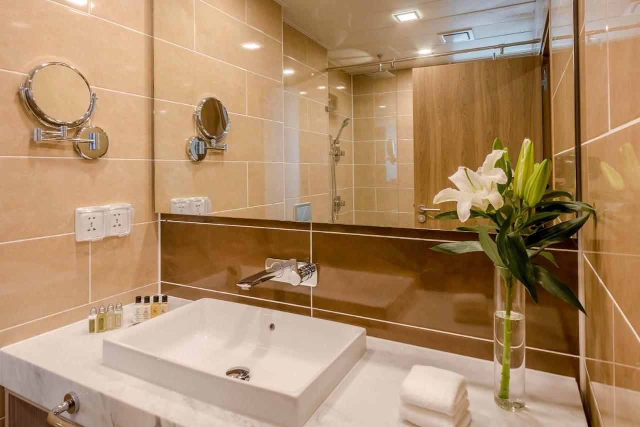 Holiday Inn Ulaanbaatar By Ihg Екстериор снимка