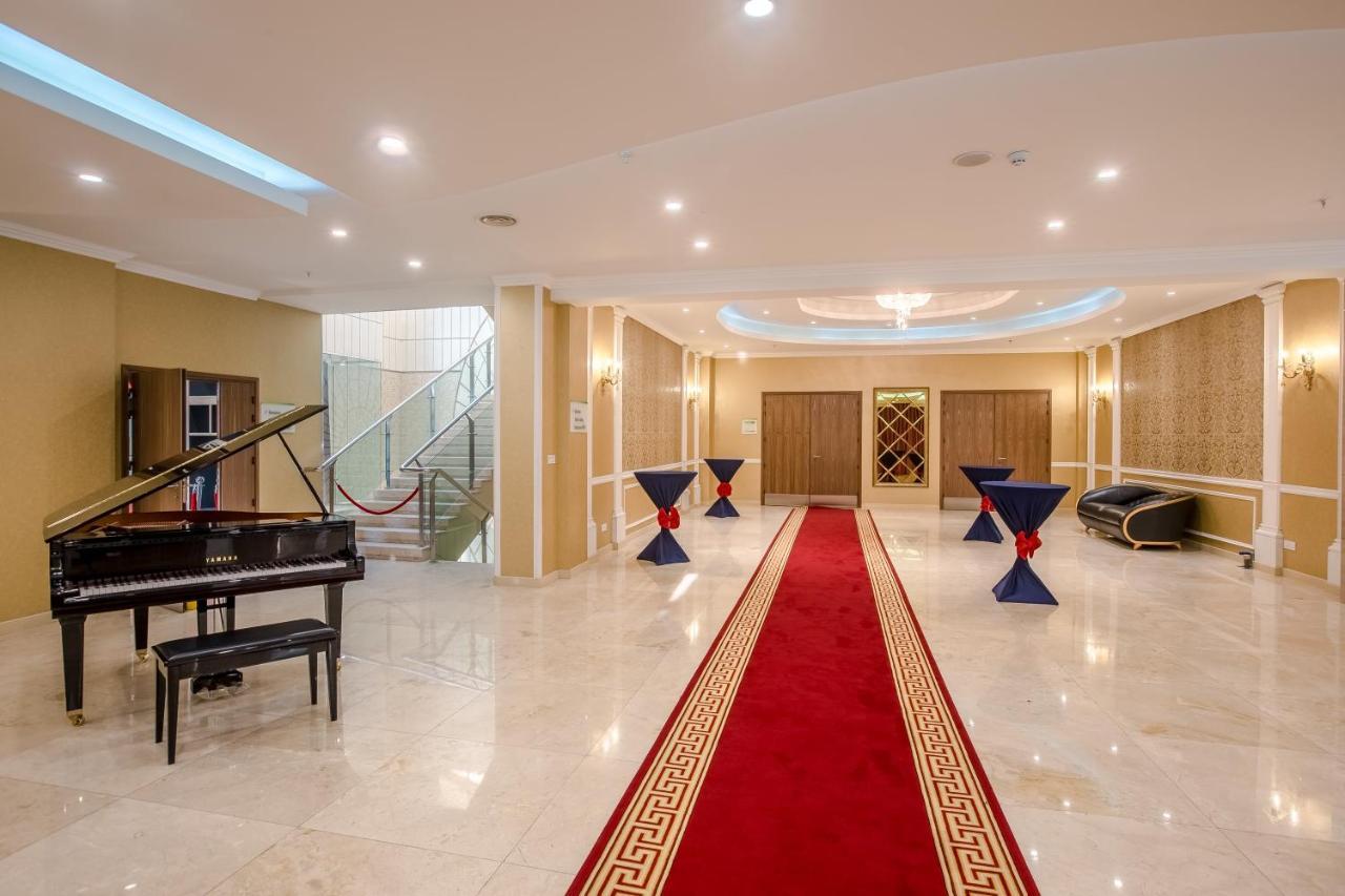 Holiday Inn Ulaanbaatar By Ihg Екстериор снимка