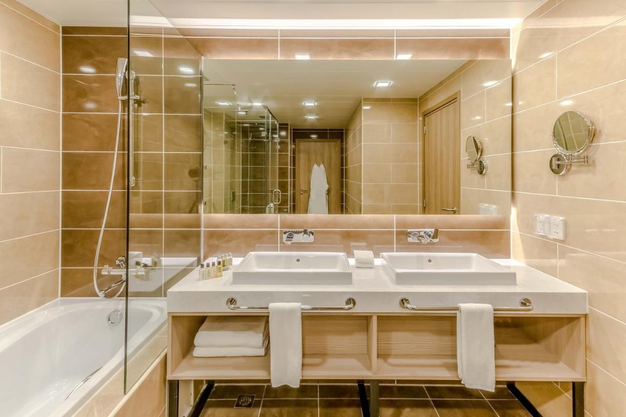 Holiday Inn Ulaanbaatar By Ihg Екстериор снимка