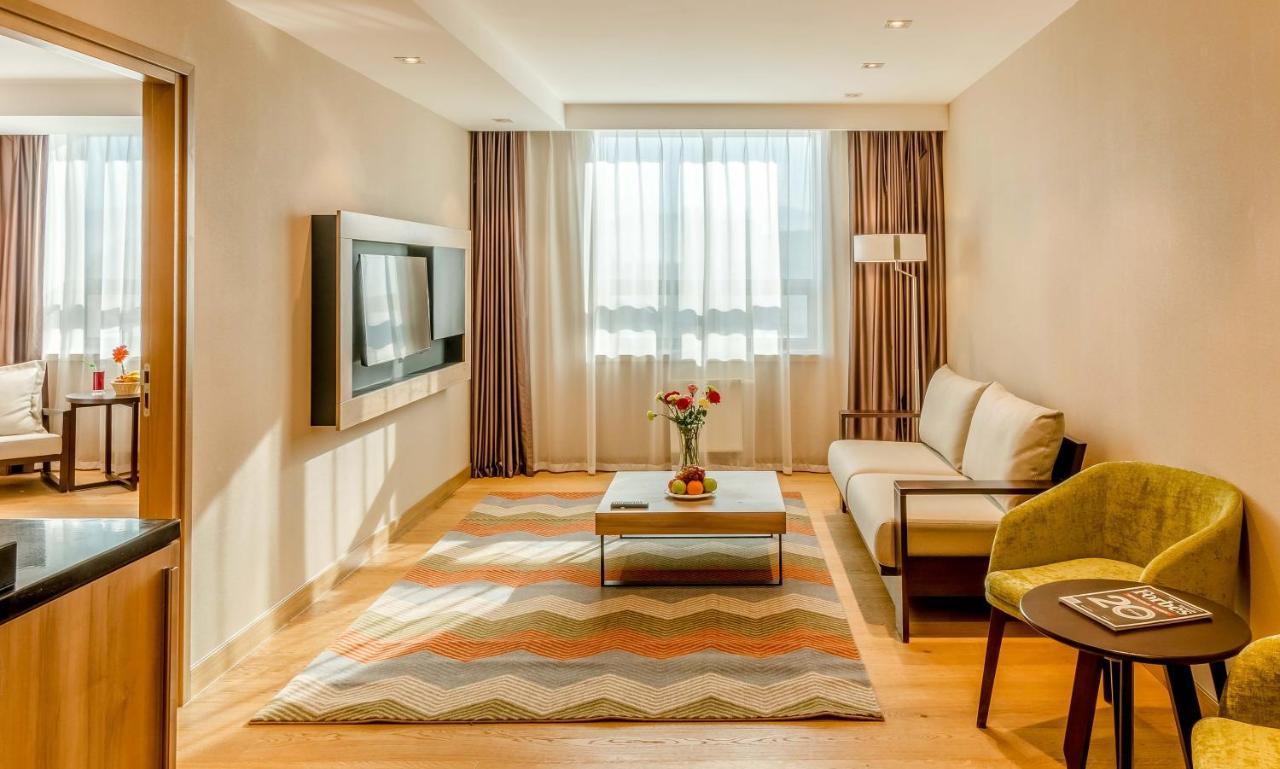 Holiday Inn Ulaanbaatar By Ihg Екстериор снимка